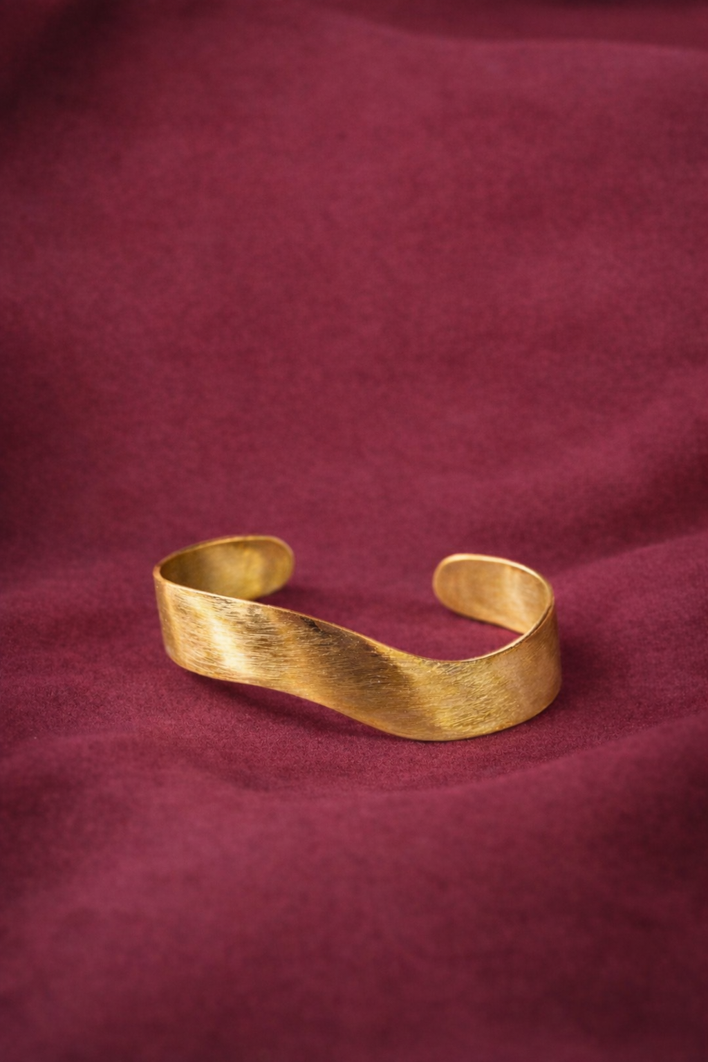 Pulseira Dourada Moonlight