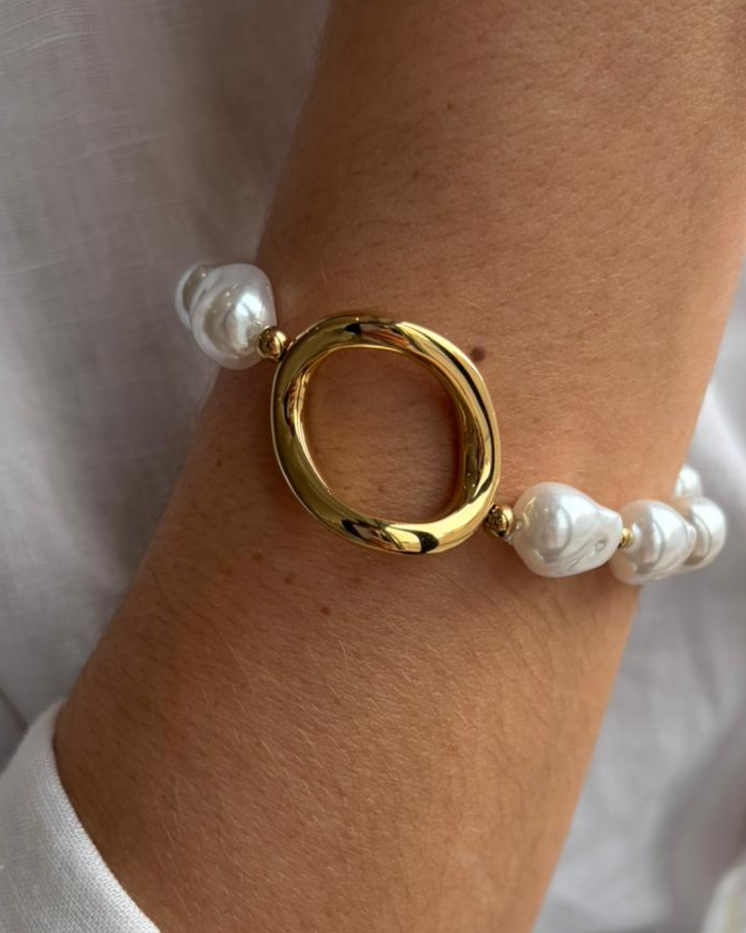 Pulseira Dourada Moonlight